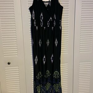 Avenue Black and Green Patterned Maxi Dress